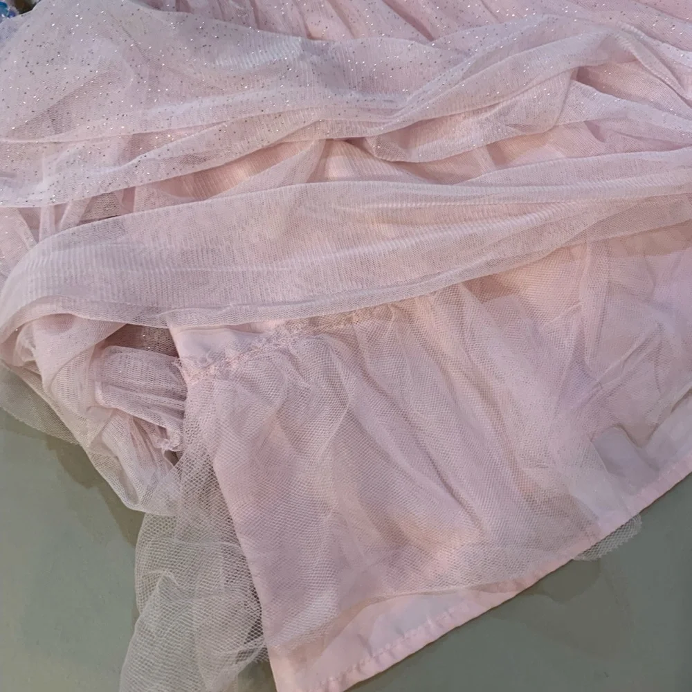 Little girl dress. Fancy and Fun!
Size M (7/8) - Picture 3 of 5